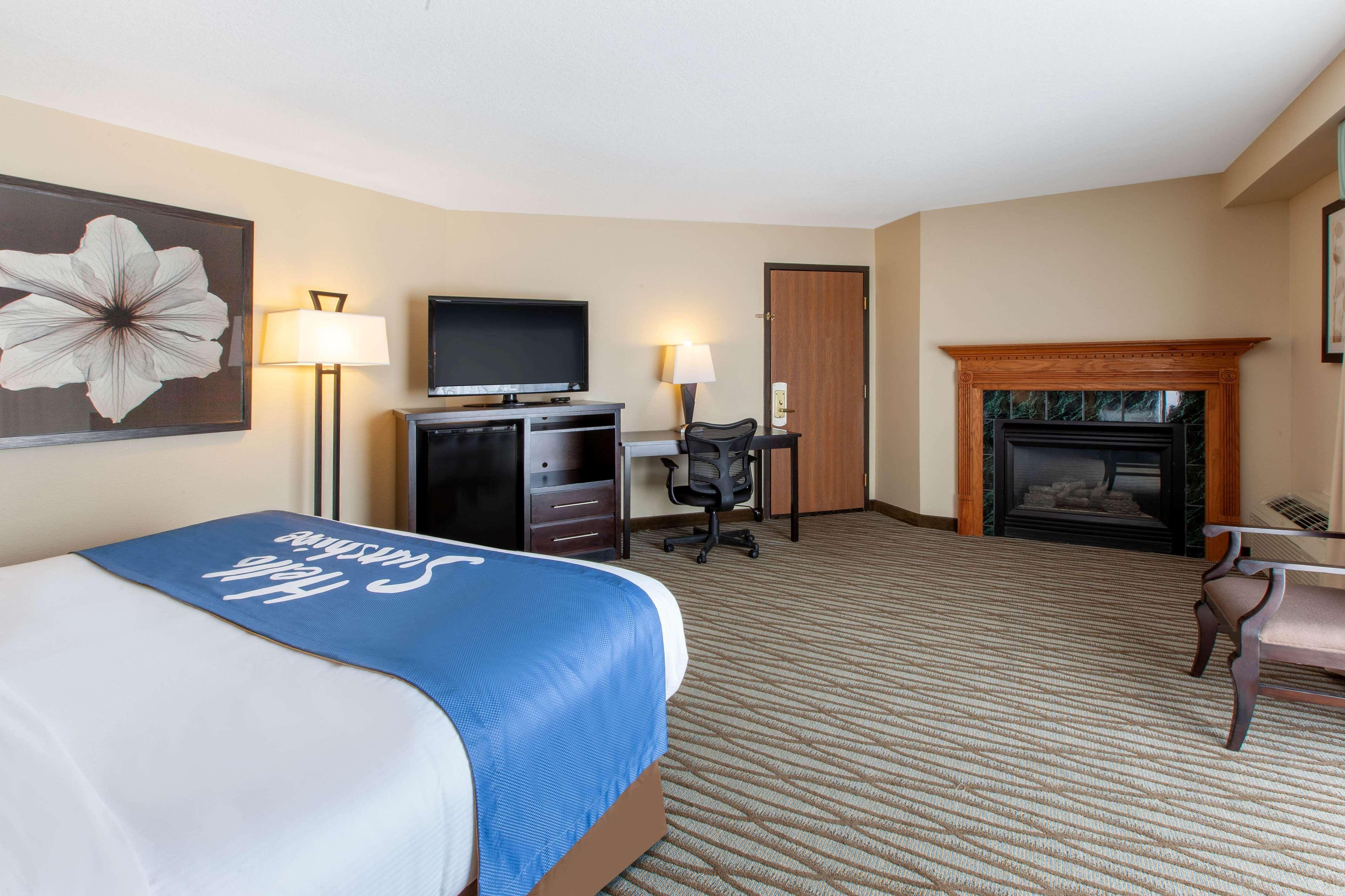Days Inn By Wyndham Petoskey Exteriör bild