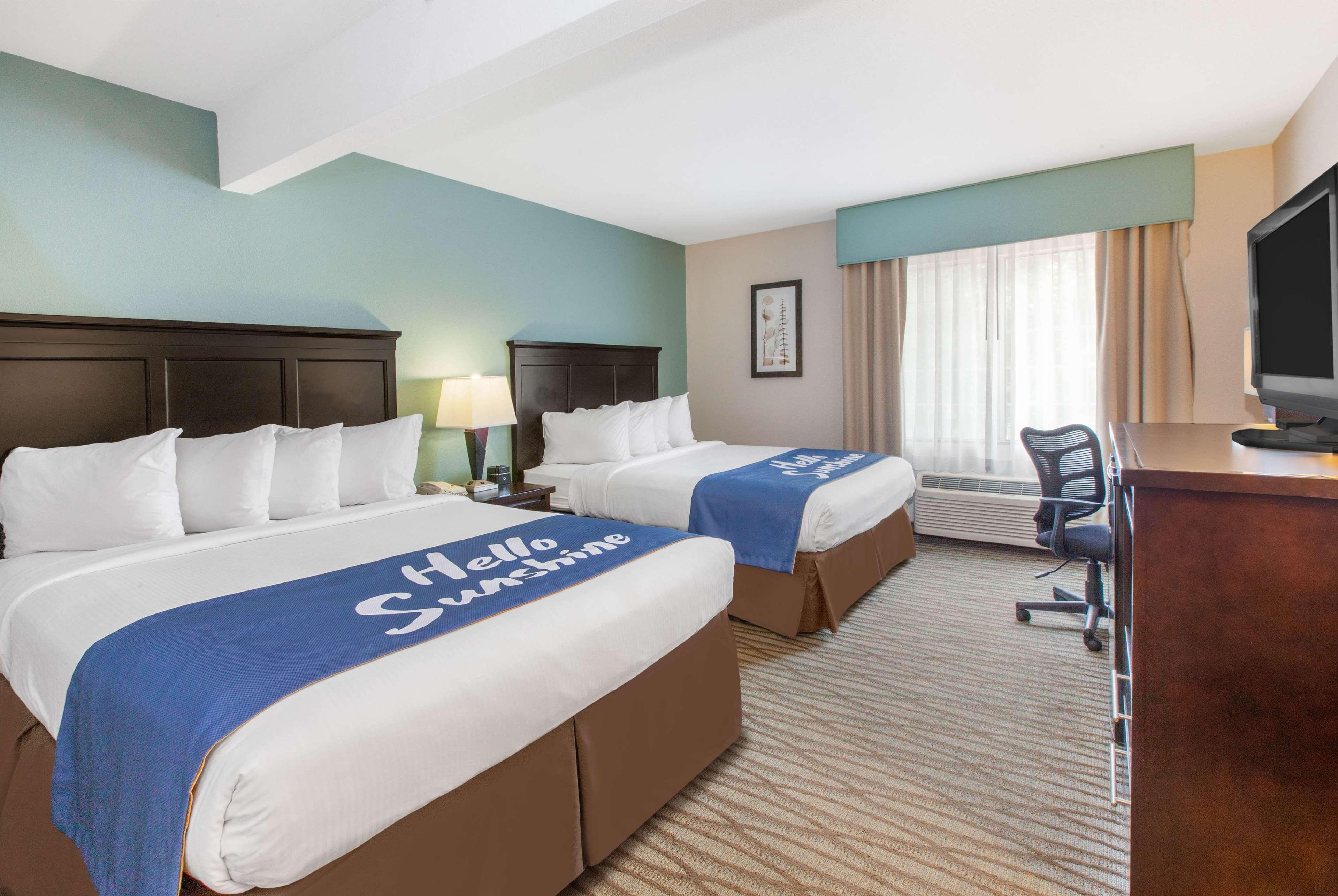 Days Inn By Wyndham Petoskey Exteriör bild